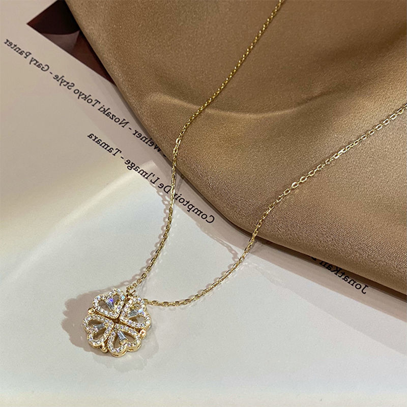 Leaf Clover Pendant Necklace