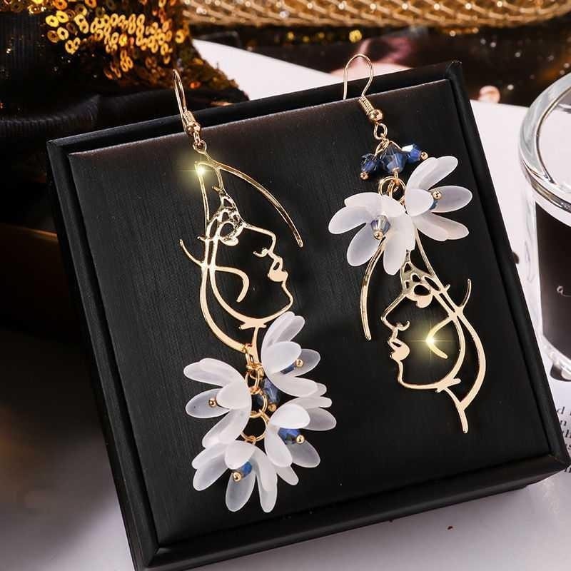 Flower Rhinestone Earrings