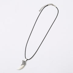 Version spike necklace